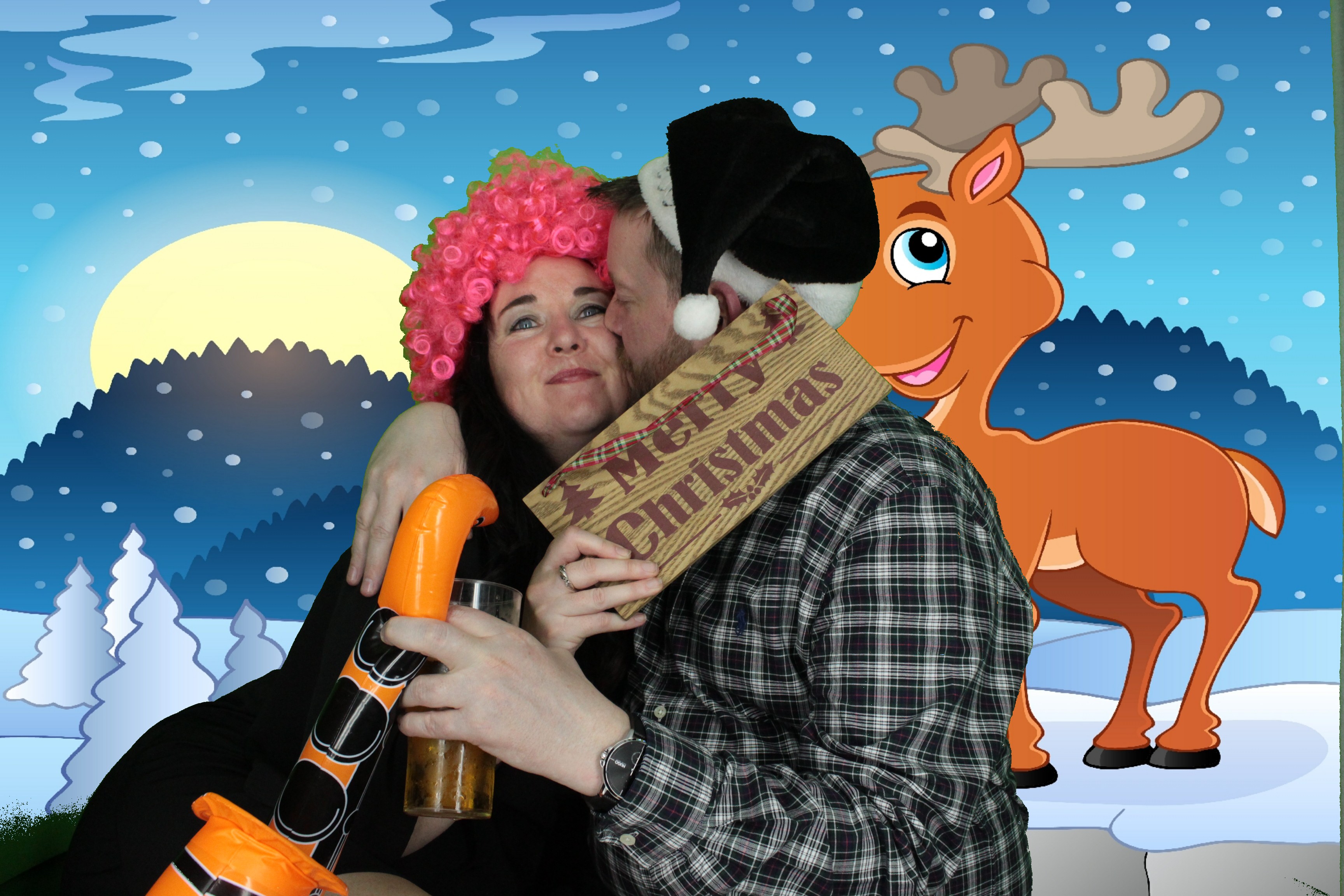 One Line Christmas Party | View more photos from the event at gallery.myphotoboothexperience.co.uk/u/MyPhotoBoothExperienceLtd/One-Line-Christmas-Party
